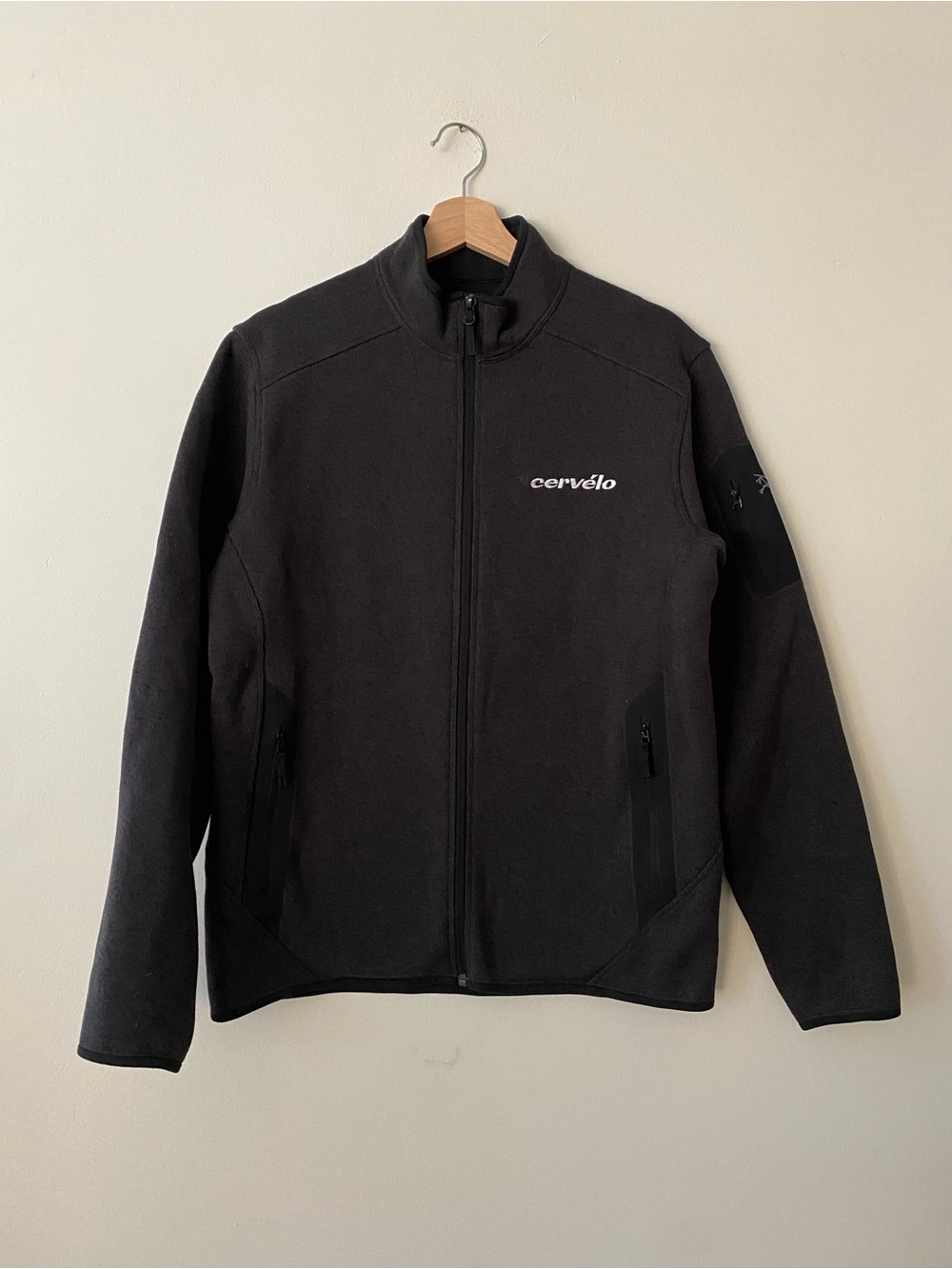 Arc’teryx Covert Cardigan x Cervelo